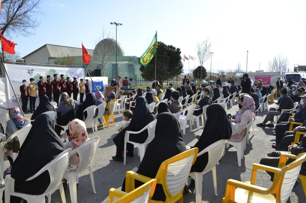 برگزاری کاروان شادی به مناسبت نیمه شعبان در سطح شهر زنجان