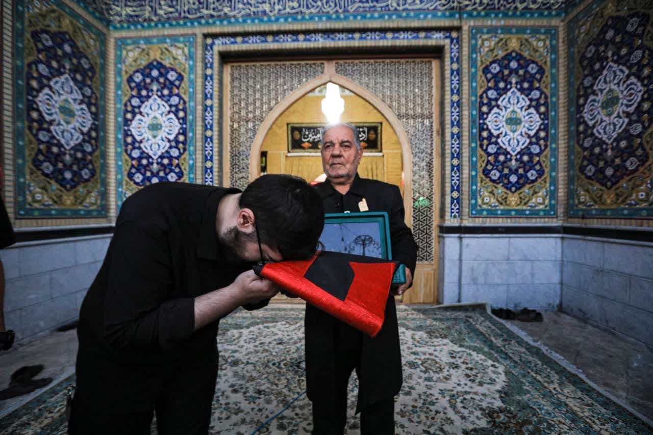 مراسم غبارروبی و تعویض پرچم