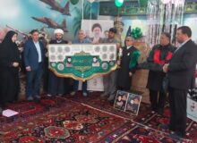 دیدار خادمین حسینیه اعظم با خانواده شهدا