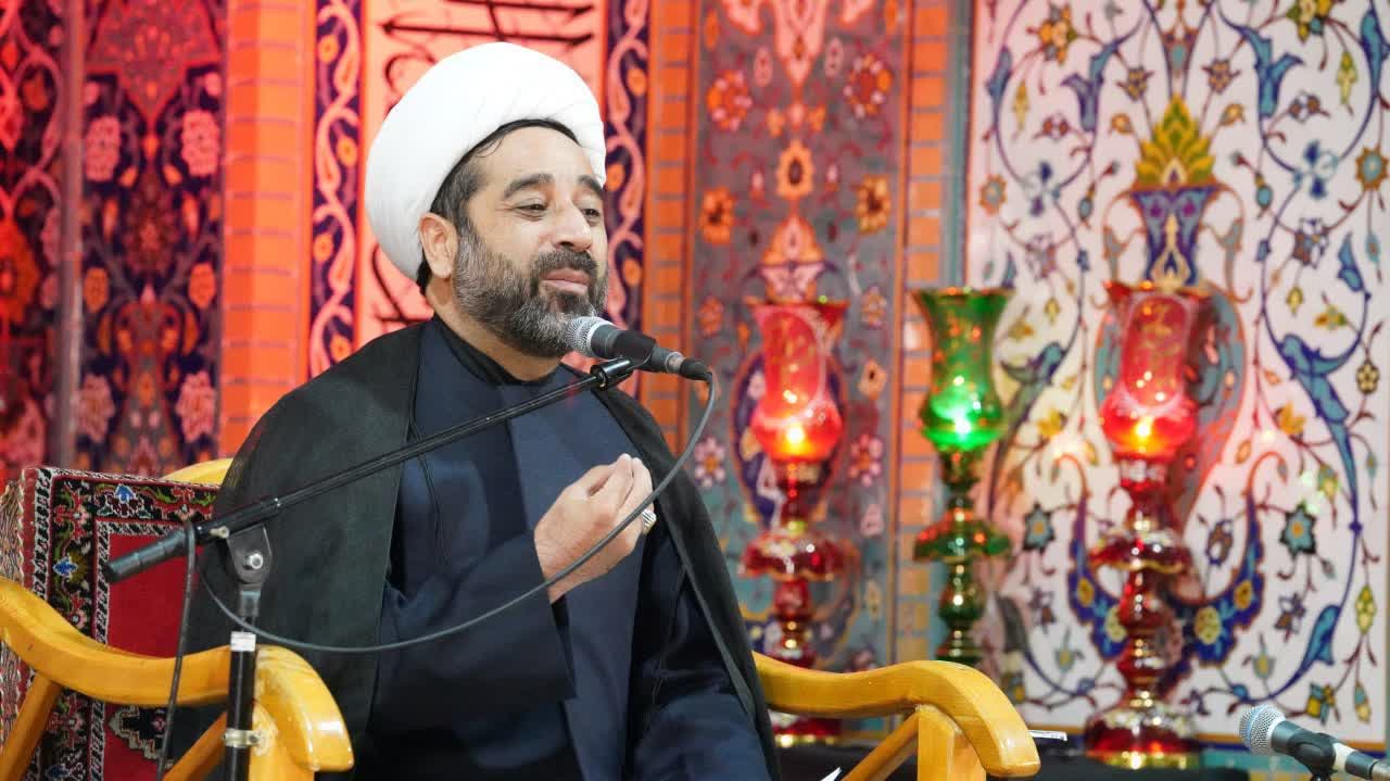 تربیت نسل حسینی سلاح مقابله با دشمن است